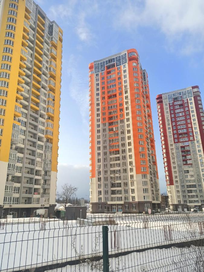 Затишна І Тепла Квартира, Метро Лівобережна, Мвц, Інститут Серця 基輔 外观 照片